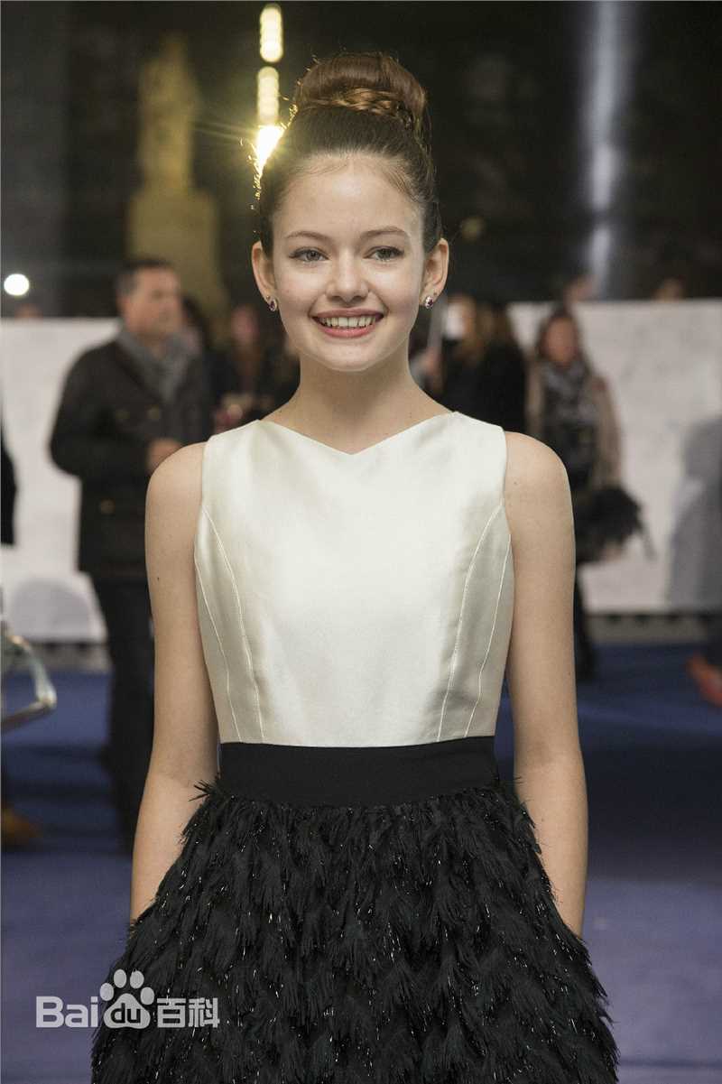 麦肯基·弗依(MackenzieFoy)出席活动图册