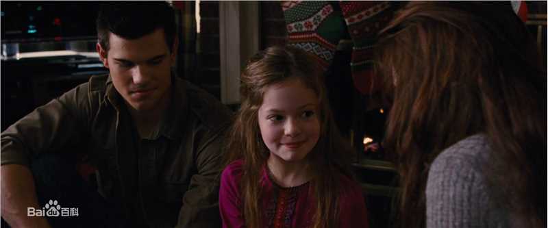 麦肯基·弗依(MackenzieFoy)参演电视剧电影性感图片图集