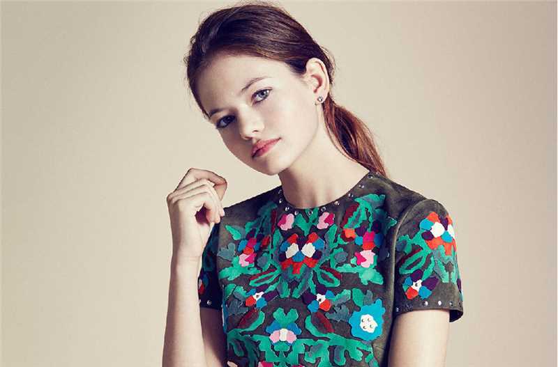 高清麦肯基·弗依(MackenzieFoy)图片