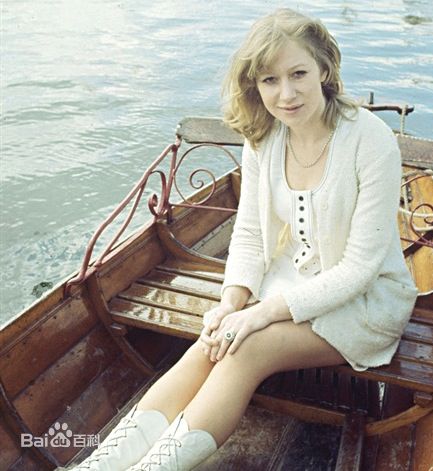 海伦·米伦(Helen Mirren，Illiana Lydia Vasilievna Mironova（本名）)年轻时代图片图集