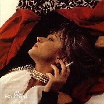 海伦·米伦(Helen Mirren，Illiana Lydia Vasilievna Mironova（本名）)最新杂志壁纸