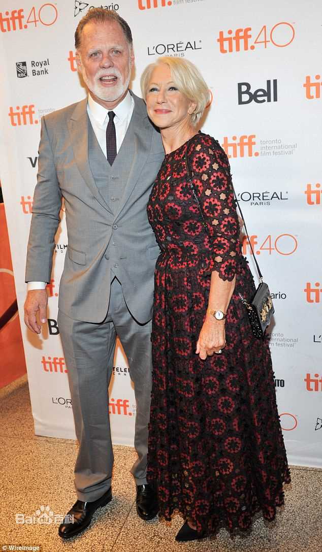 海伦·米伦(Helen Mirren，Illiana Lydia Vasilievna Mironova（本名）)海伦米伦与丈夫素颜照壁纸