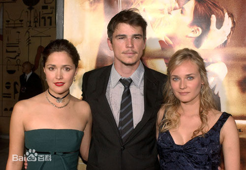 乔什·哈奈特(Josh Hartnett)出席活动前后照片