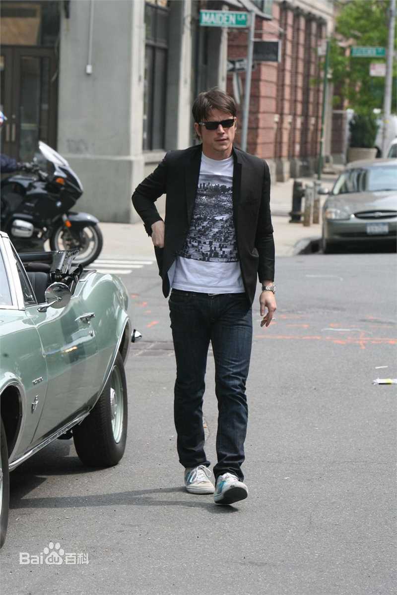 乔什·哈奈特(Josh Hartnett)生活照素颜照相册