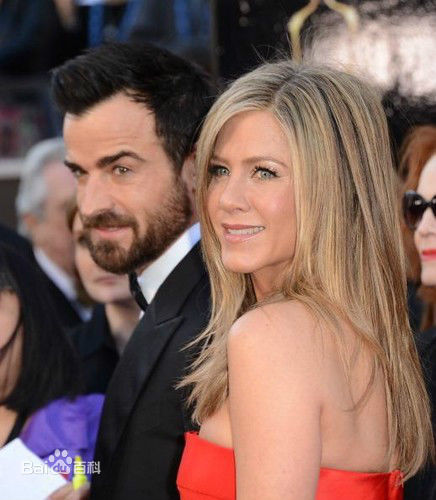 詹妮弗·安妮斯顿(Jennifer Aniston)安妮斯顿和贾斯汀·塞洛克斯性感图片图集