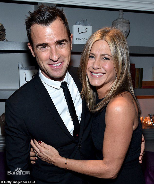 詹妮弗·安妮斯顿(Jennifer Aniston)安妮斯顿和贾斯汀·塞洛克斯性感图片图集