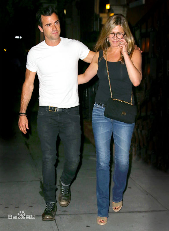 詹妮弗·安妮斯顿(Jennifer Aniston)安妮斯顿和贾斯汀·塞洛克斯性感图片图集