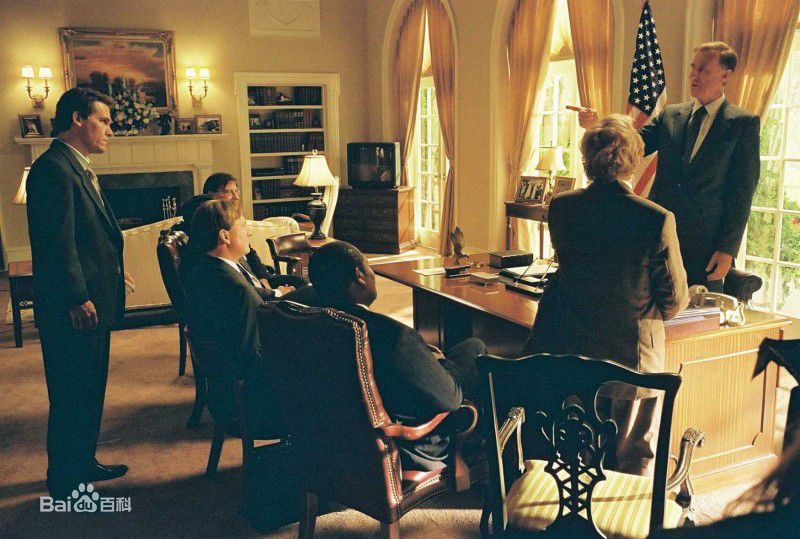 詹姆斯·克伦威尔(James Cromwell)精彩图册