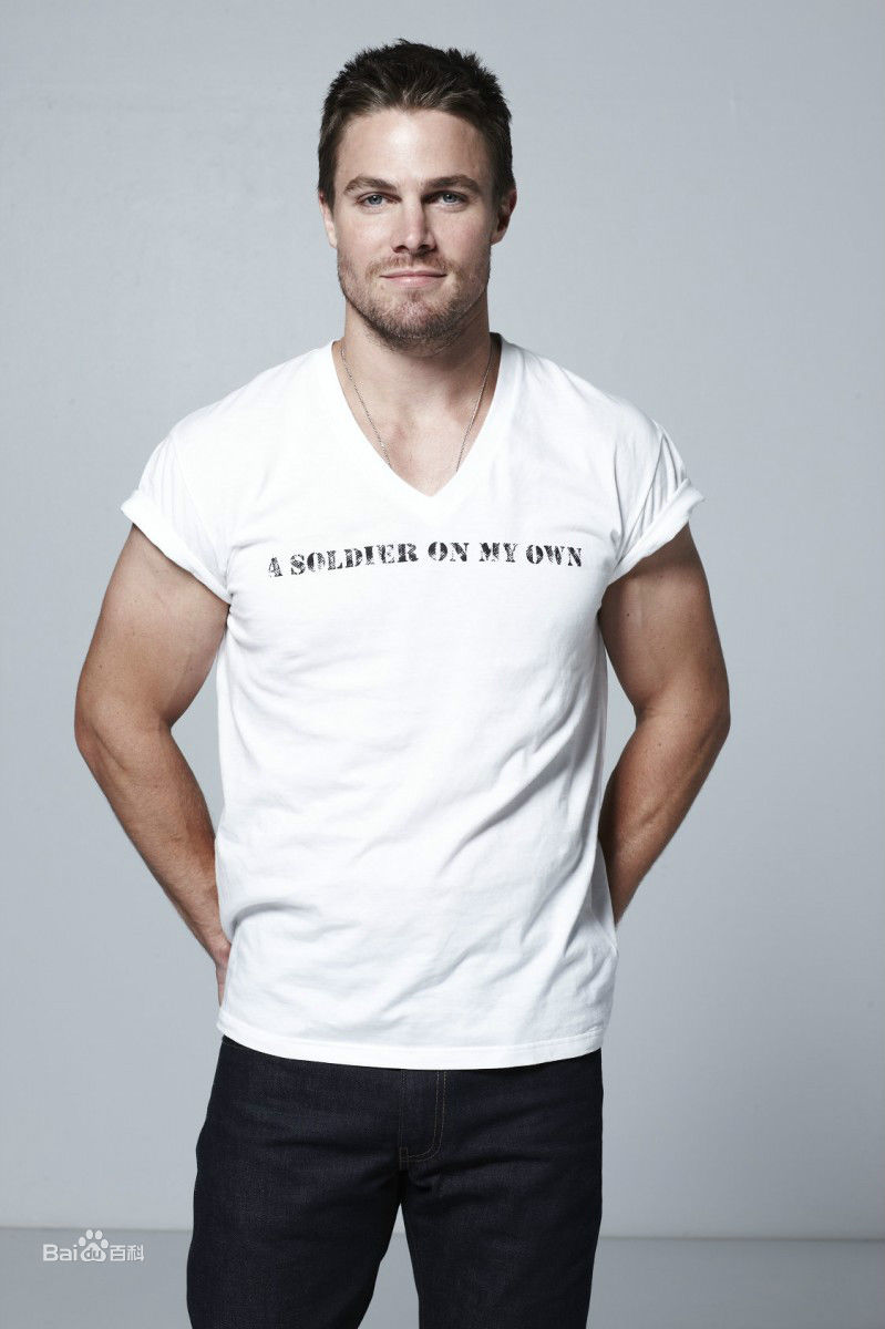 斯蒂芬·阿梅尔(Stephen Amell)照片生活照相册