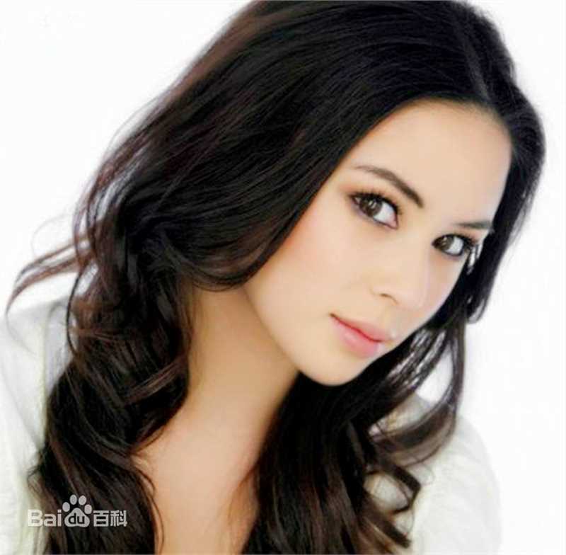 最新玛莱斯·裘(Malese Jow)生活照