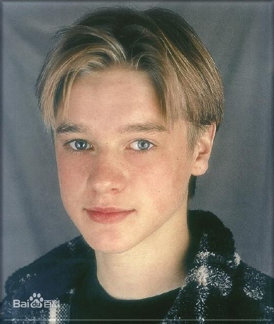 戴文·萨瓦(Devon Sawa)早期形象壁纸壁纸