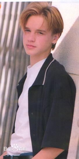 戴文·萨瓦(Devon Sawa)早期形象壁纸壁纸