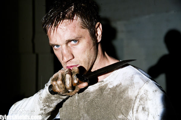 戴文·萨瓦(Devon Sawa)后期形象性感图片图集