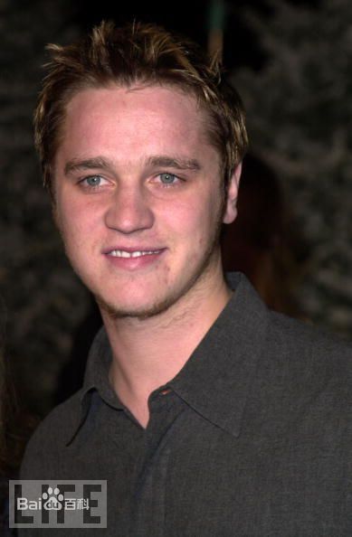 戴文·萨瓦(Devon Sawa)生活照图册