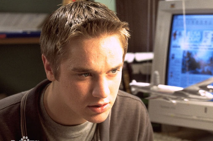 高清戴文·萨瓦(Devon Sawa)性感图片