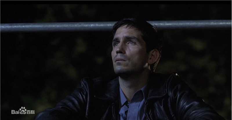 詹姆斯·卡维泽(Jim Caviezel)黑洞频率性感图片图集