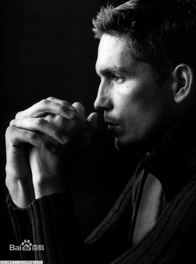 最新詹姆斯·卡维泽(Jim Caviezel)精彩图册