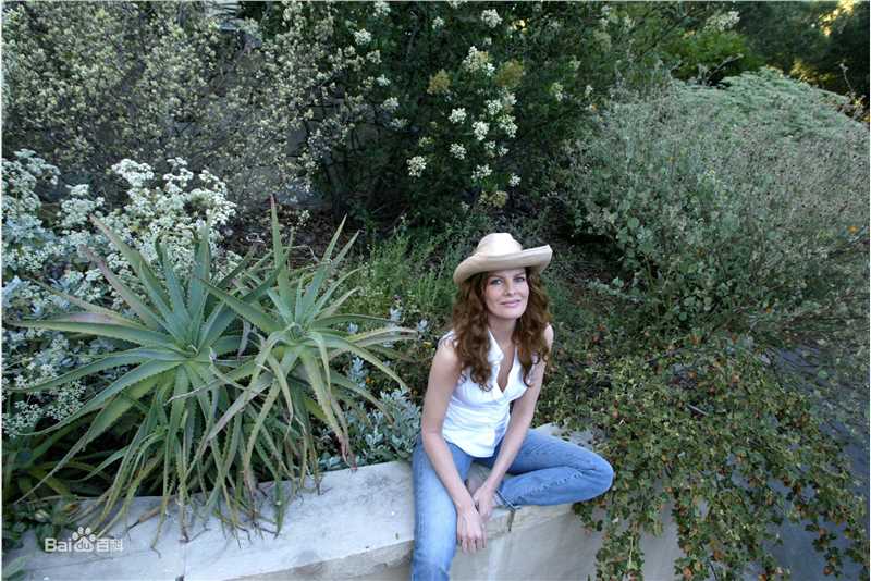 高清蕾妮·罗素(Rene Russo)精彩图册