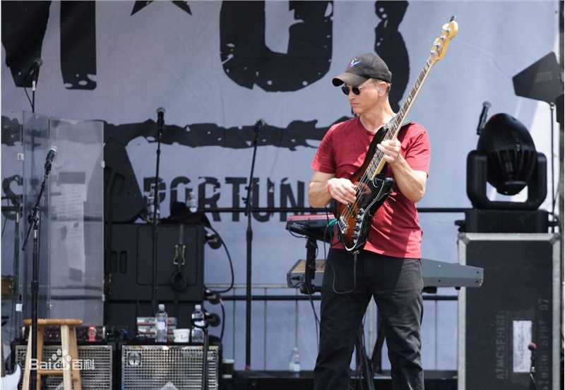 加里·西尼斯(Gary Sinise)精彩图册