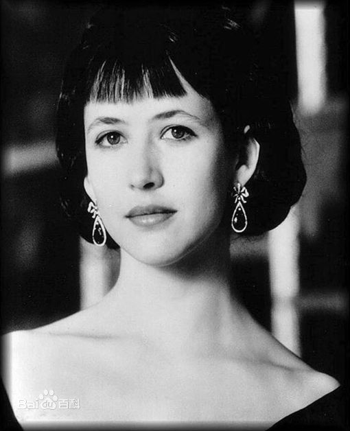 最新苏菲·玛索(Sophie Marceau)精彩图册1
