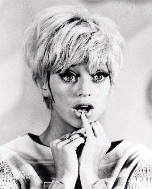 戈尔迪·霍恩(Goldie Hawn)前后照片