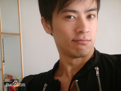 最新汤钧禧(KENNETH TONG)壁纸