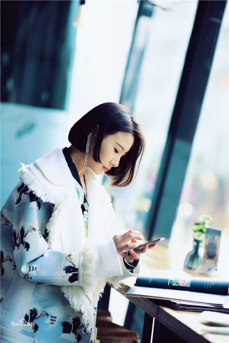 王飞斐飞儿生活照素颜照相册