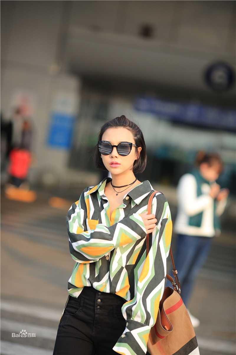 王飞斐飞儿生活照素颜照相册