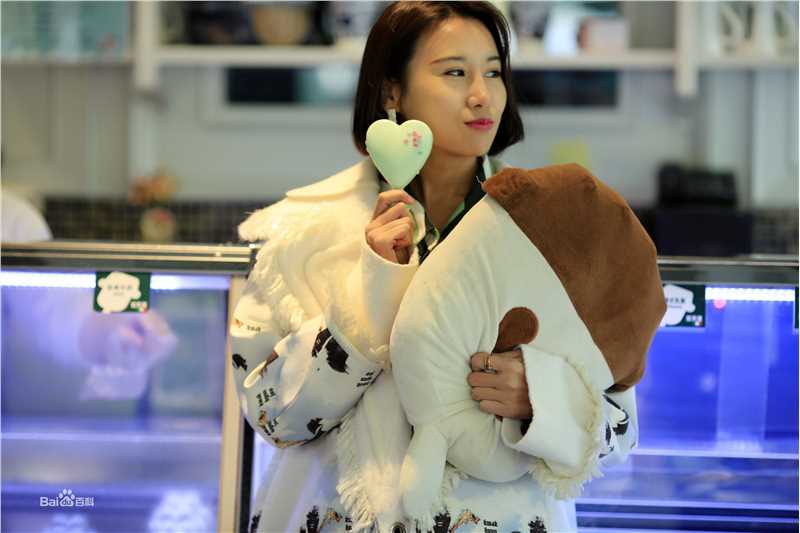 王飞斐飞儿生活照素颜照相册