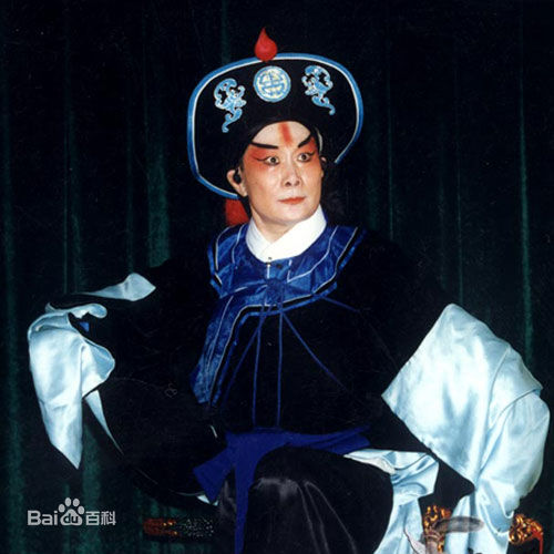 裴艳玲曹禺与交谈性感图片图集