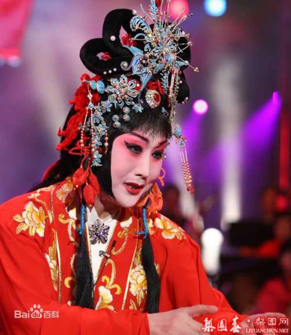 王清芬前后照片