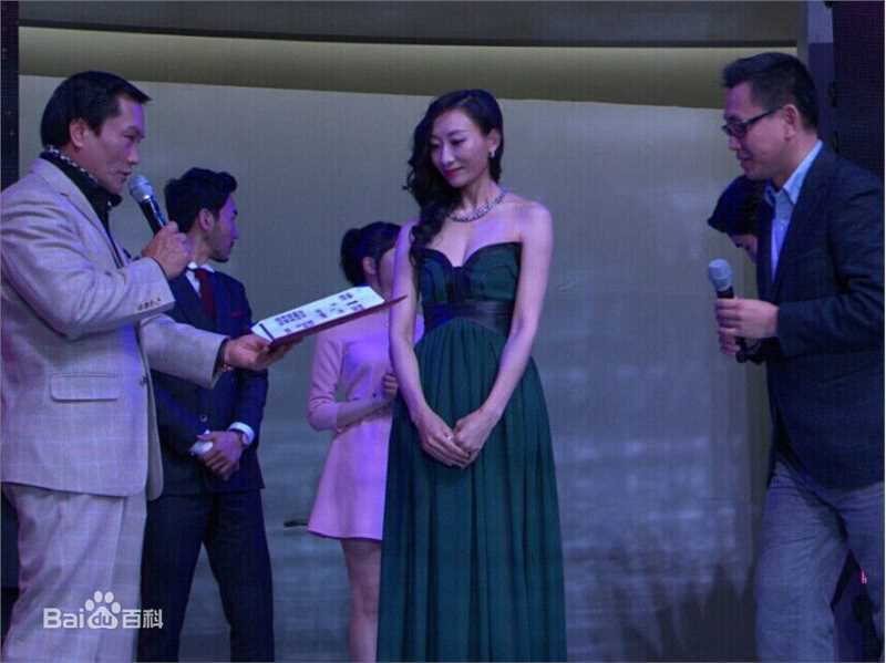 《陈佳佳》封面图片