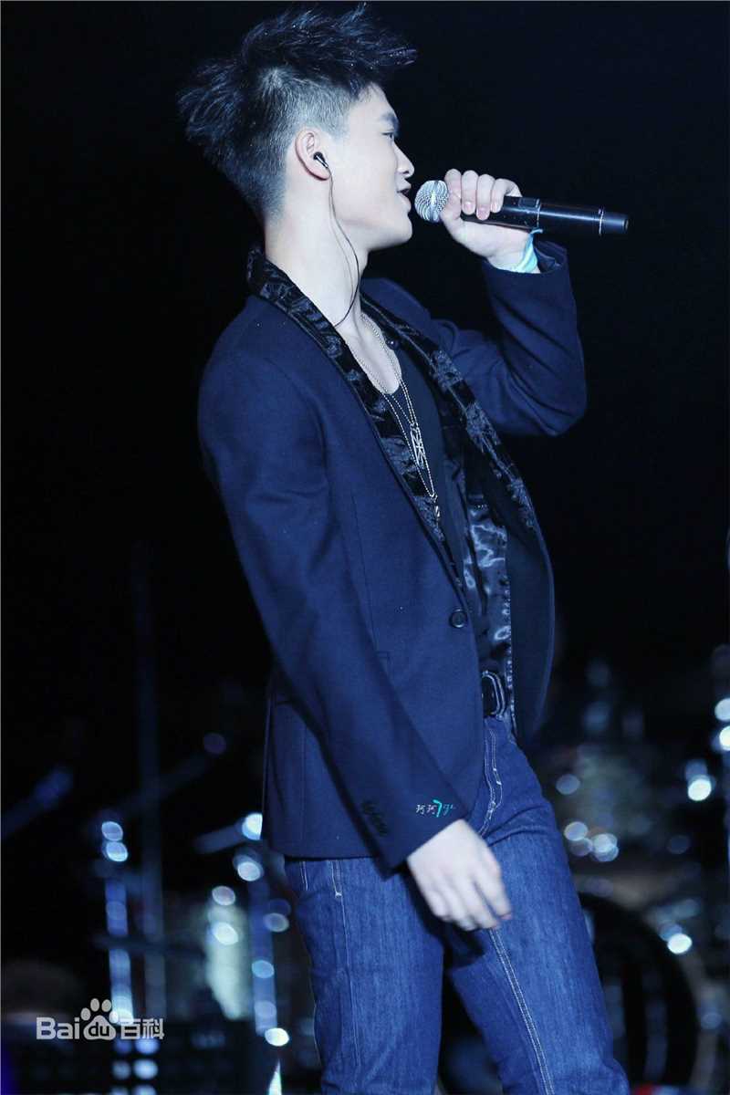 宁桓宇(Huanyu Ning)演唱会图集性感图片图集