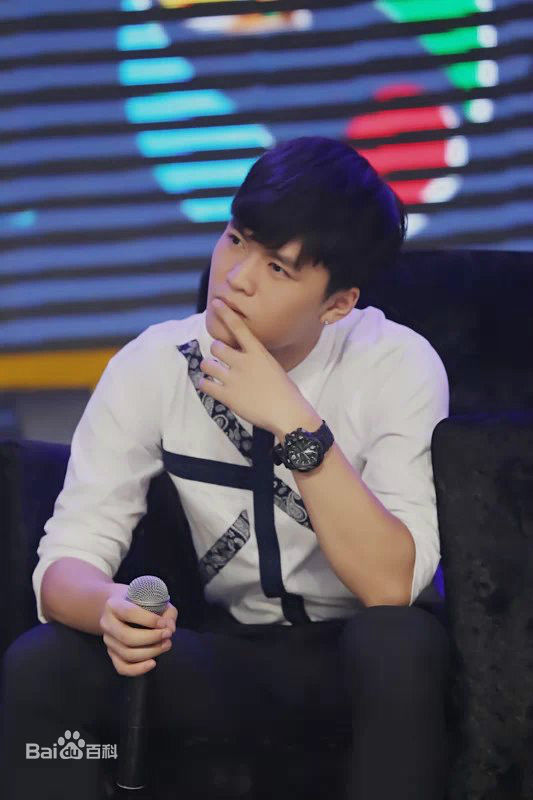 宁桓宇(Huanyu Ning)综艺访谈图集前后照片