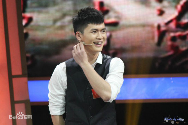 宁桓宇(Huanyu Ning)综艺访谈图集前后照片