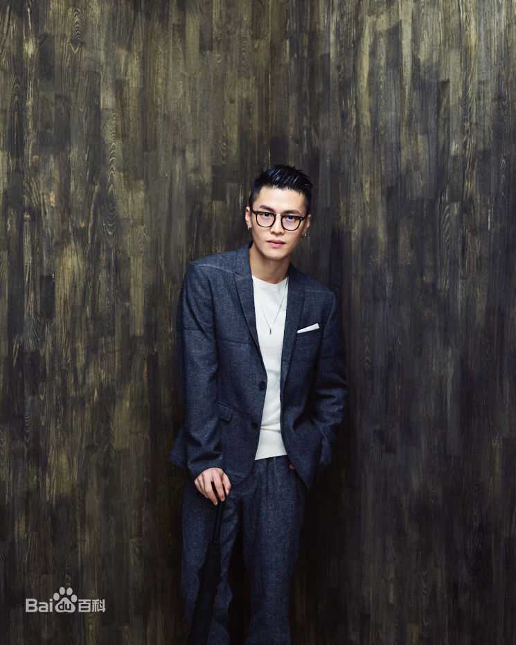 宁桓宇(Huanyu Ning)综艺访谈图集前后照片