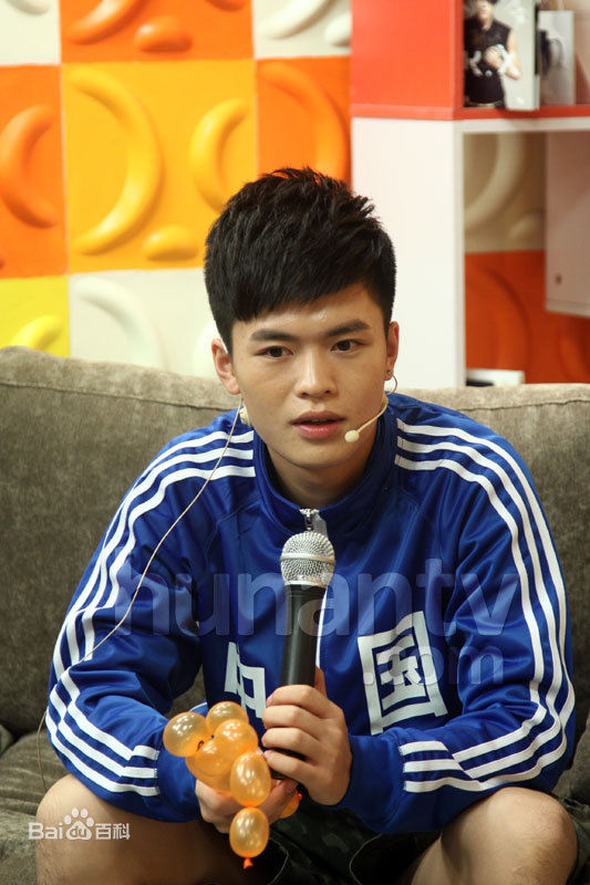 宁桓宇(Huanyu Ning)综艺访谈图集前后照片