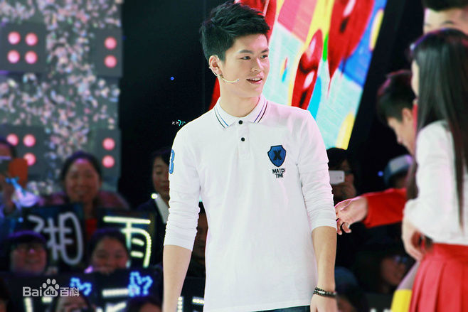 宁桓宇(Huanyu Ning)综艺访谈图集前后照片