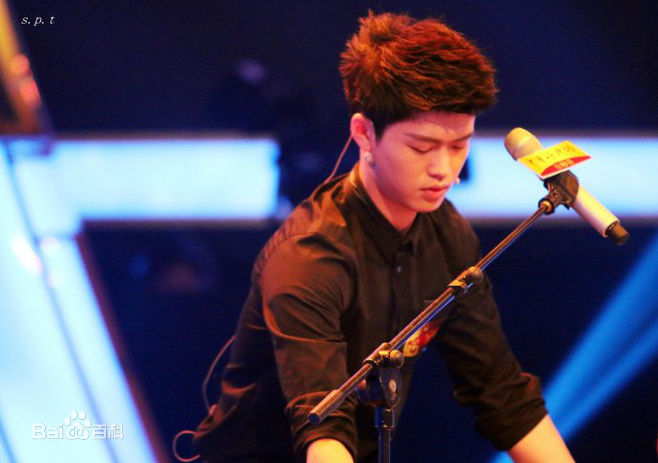 宁桓宇(Huanyu Ning)综艺访谈图集前后照片