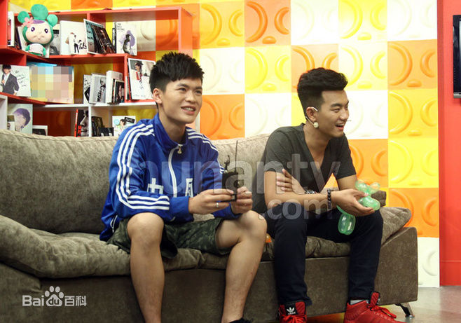 宁桓宇(Huanyu Ning)综艺访谈图集前后照片