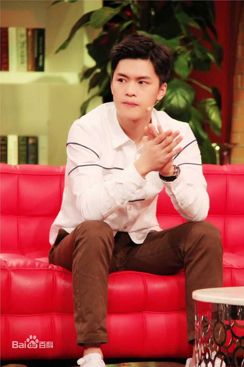 宁桓宇(Huanyu Ning)综艺访谈图集前后照片