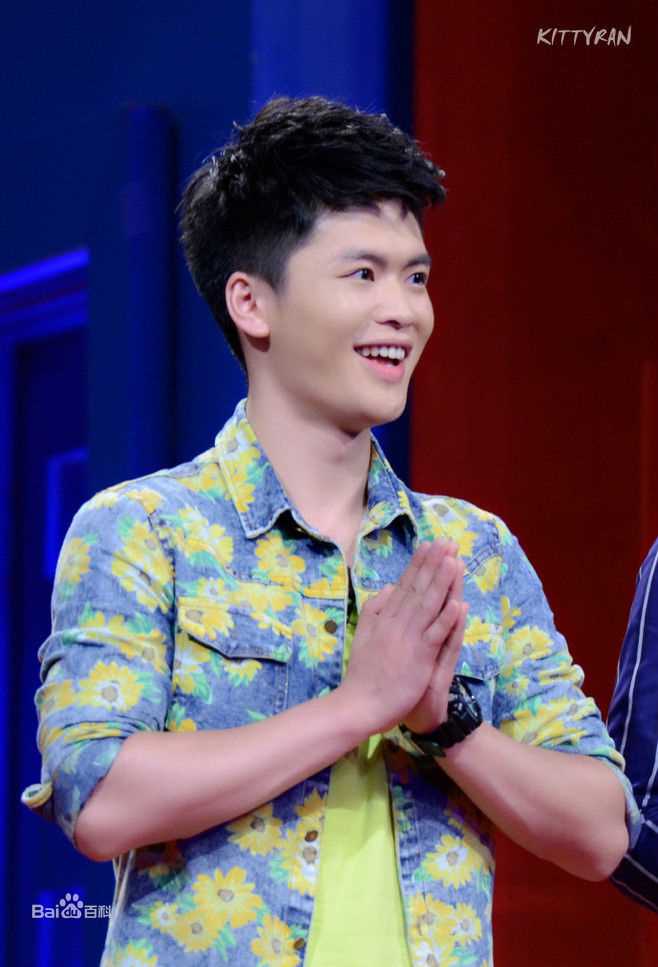 宁桓宇(Huanyu Ning)综艺访谈图集前后照片