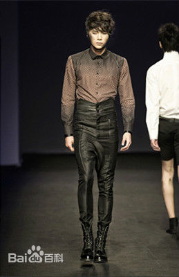 张驰(CHIZHANG)CHI ZHANG 2011 SS生活照