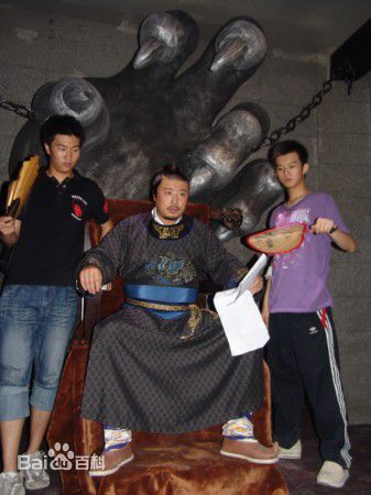 钱雁秋(Qian Yanqiu) 剧照