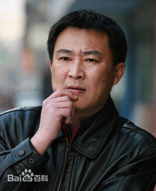 著名演员李育生