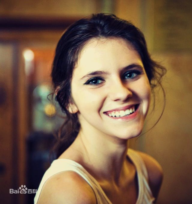 卡拉·海沃德(Kara Hayward)精彩图册