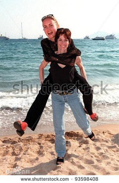 拉妲·米歇尔(Radha Mitchell)拉妲·米契尔精彩图册