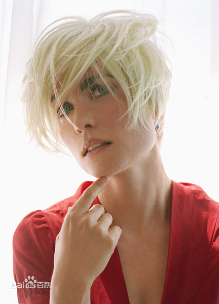 拉妲·米歇尔(Radha Mitchell)拉妲·米契尔精彩图册