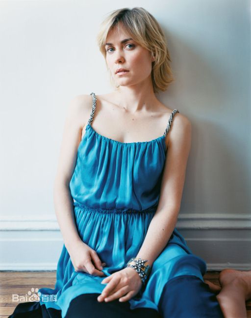 拉妲·米歇尔(Radha Mitchell)拉妲·米契尔精彩图册