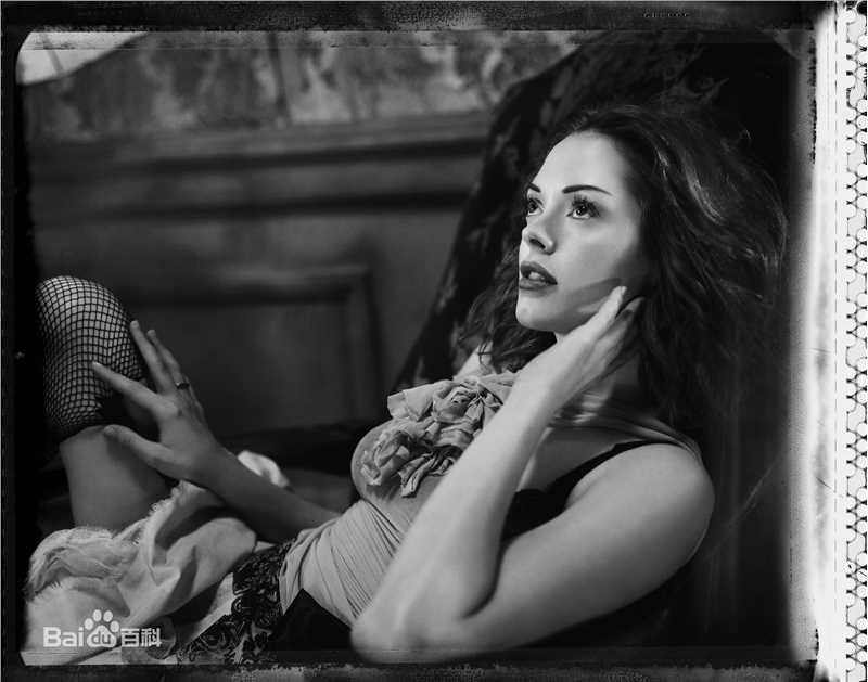 最新罗丝·麦高恩(Rose McGowan)精彩图册